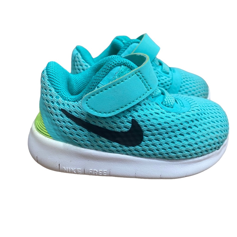 Like new Baby Nike Sneakers- size 3C